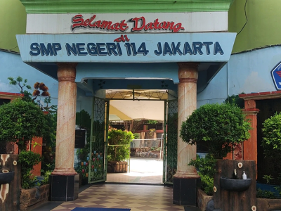 Gerbang 114